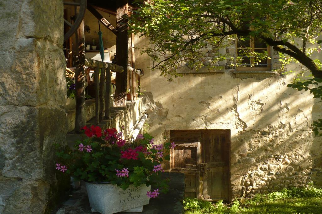 Les Delices De Lavoute Hotel Exterior foto