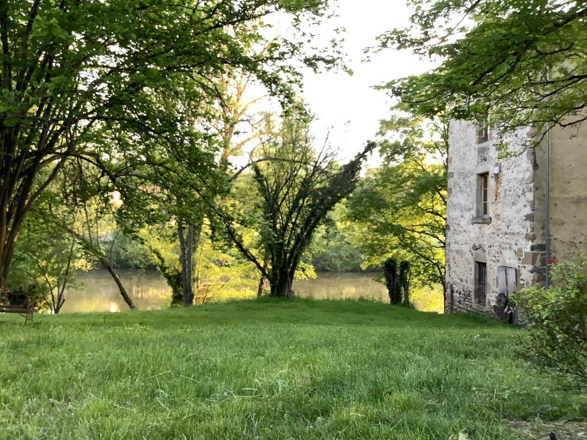 Les Delices De Lavoute Hotel Exterior foto